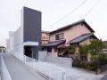 2.7米宽，17米长，日本建筑师设计最狭长住宅