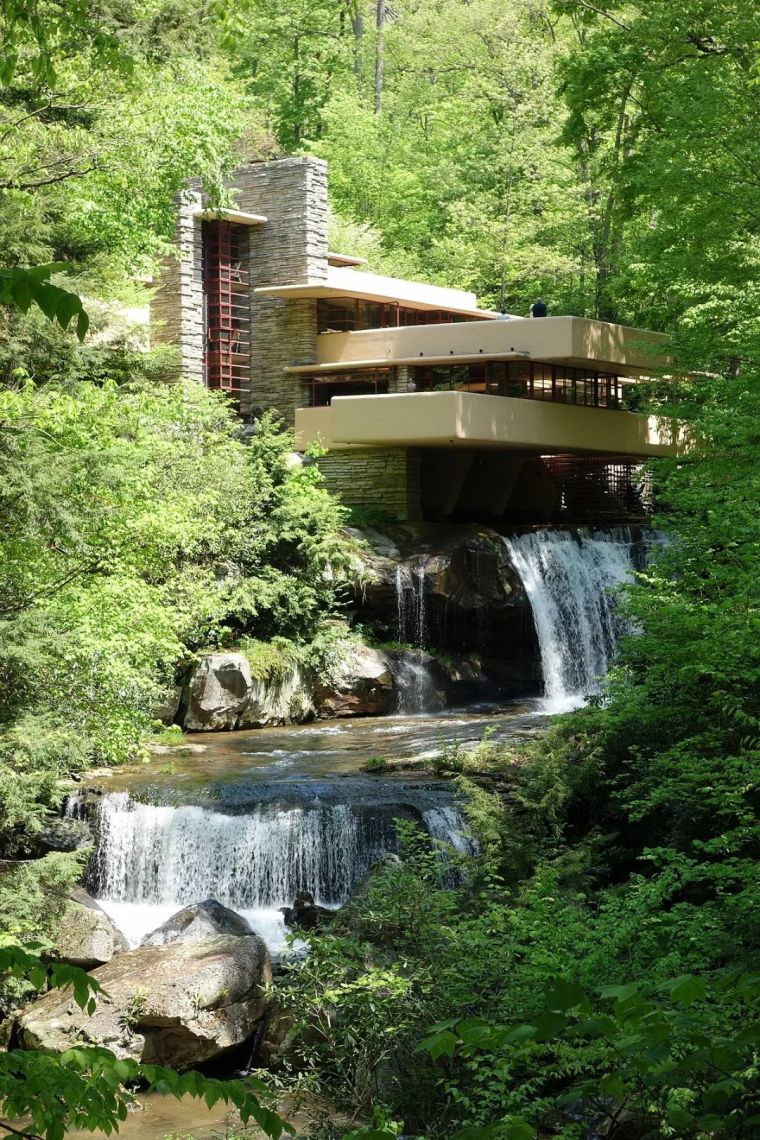 [分享]他设计的这些景观豪宅,致敬赖特的流水别墅!