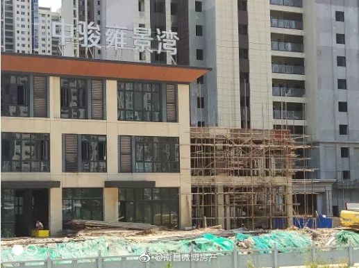 突发！南昌一在建楼盘地库顶板坍塌！又是无梁楼盖~