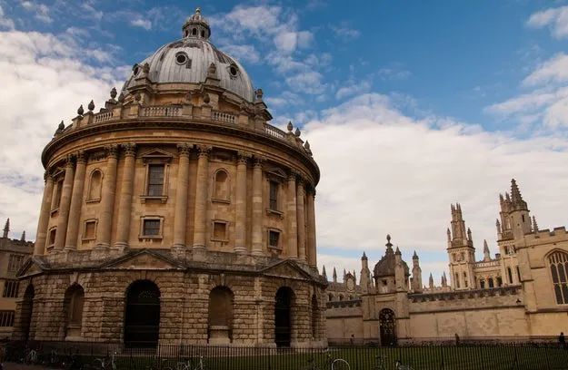 拉德克利夫图书馆 radcliffe camera