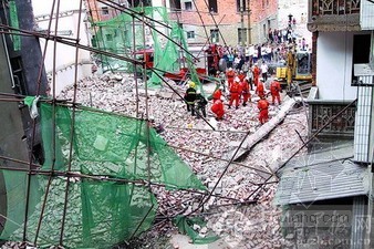 广西柳州某工地脚手架坍塌一人亡