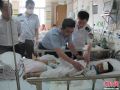 海南学校春游大巴侧翻致8死32伤