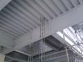钢化结构楼面，构造柱与压型钢板如何连接