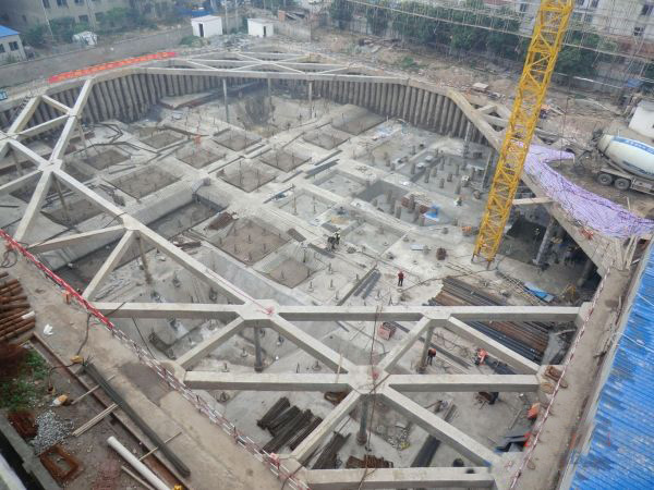 高层建筑地下室基坑施工全过程图片集一-地基基础-筑龙岩土工程论坛