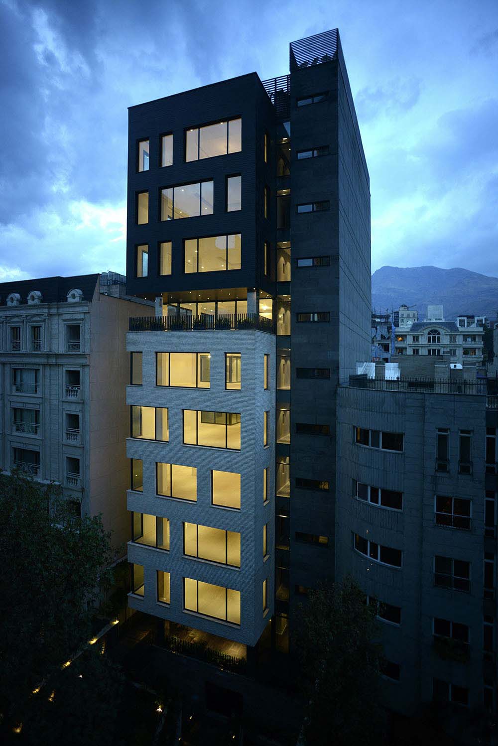 朗德黑兰bw公寓外部夜景实景图-朗德黑兰bw公寓第9张图片