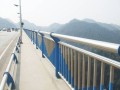 不锈钢复合管护栏在路桥上的应用