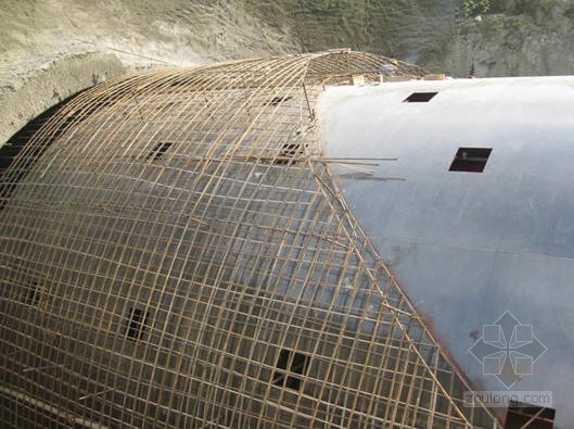 铁路隧道帽檐斜切式洞门施工技术总结