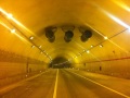 大跨度黄土公路隧道偏心CD环形开挖施工工法