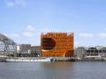 作品|建筑的几何机变演绎，橙色立方体中的曲面球体：里昂文化中