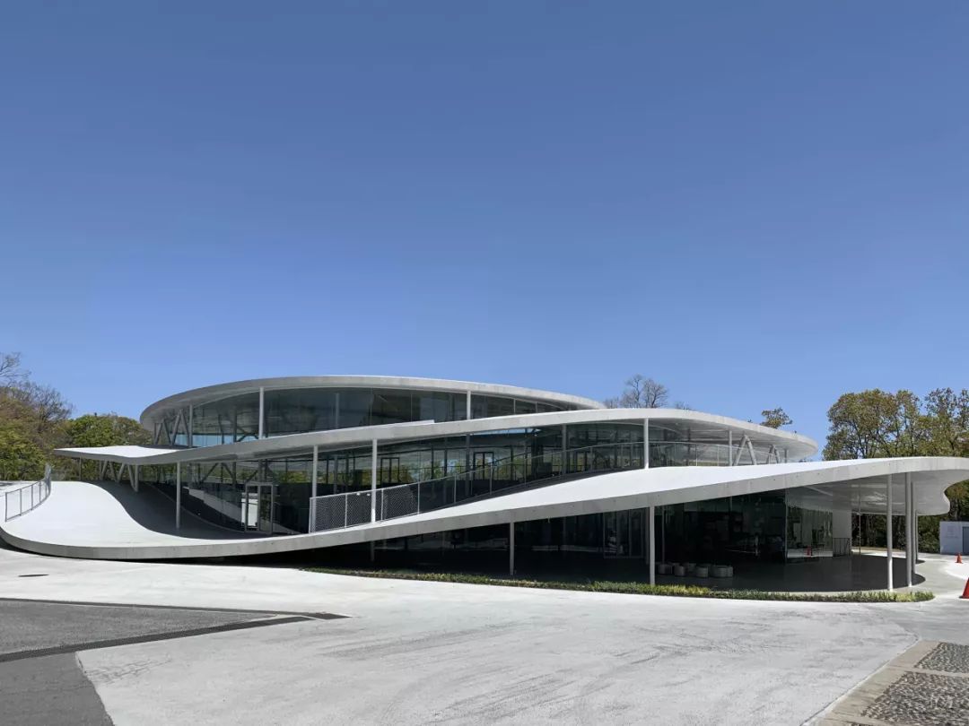 走进妹岛和世新作:大阪艺术大学艺术科学系馆-建筑方案-筑龙建筑设计