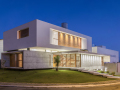 沉静优雅的巴西住宅/Martins Lucena Arquitetos