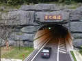 14公里长紫之隧道限速让人困，网友热议！