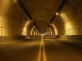 适合国内公路隧道特点的路面新技术