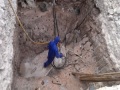 岩石层基坑的切割法施工工法