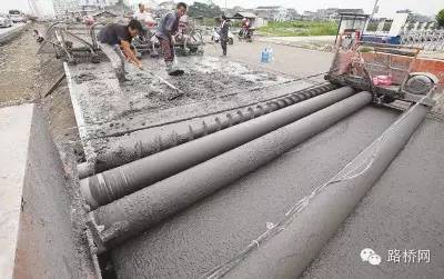 四,水泥混凝土路面施工