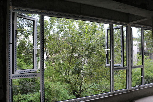 南京香山别墅装素雅风格中空百叶玻璃窗,低调中显奢华