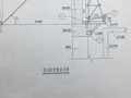 请问基坑围护的冠梁上砌筑4m高的围墙是否可行？