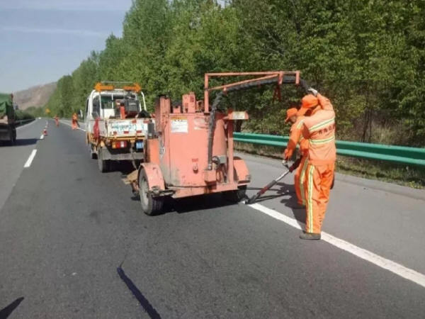 [分享]高速公路封闭施工方案资料下载