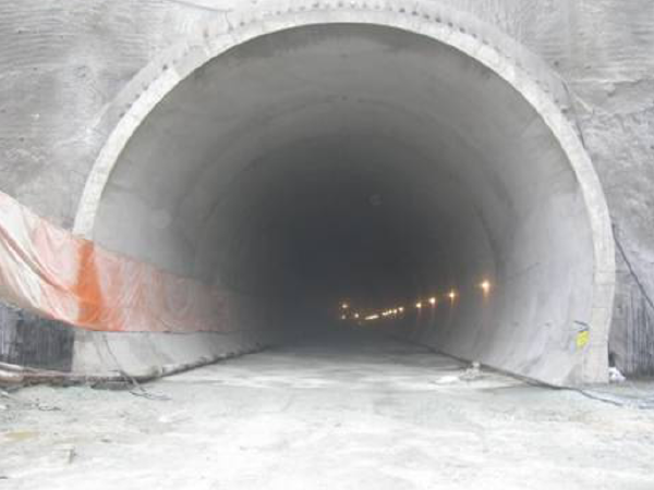 某窄轨铁路施工措施资料下载-铁路隧道施工质量控制要点及维护措施