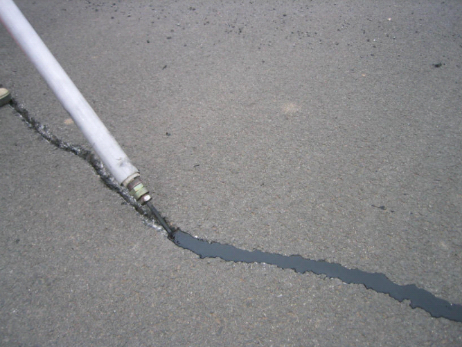 沥青路面灌缝技术及材料要求