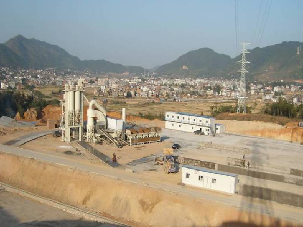 水泥混凝土拌和站建设标准资料下载-沥青混凝土路面标准化施工讲义