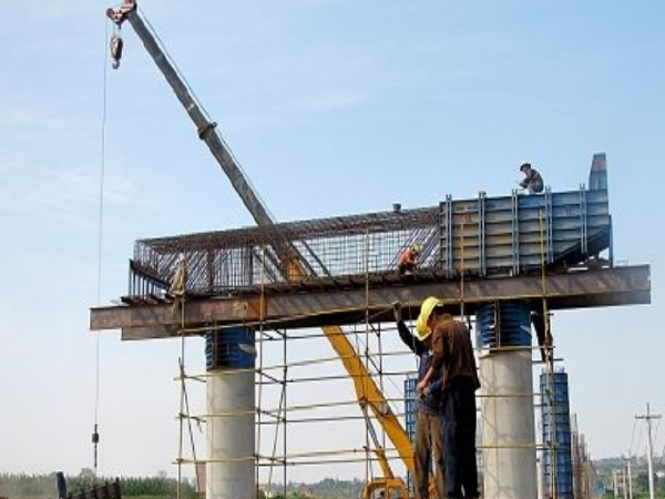 墩柱盖梁施工首件方案资料下载-[专家论证]海南高速公路盖梁首件施工方案