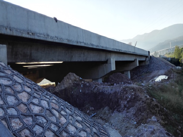 海绵城市建设的可行性分析资料下载-道路延长线工程可行性研究汇报(79页)