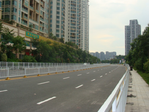 市政道路项目质量策划书资料下载-深圳地铁BT项目施工项目前期策划书