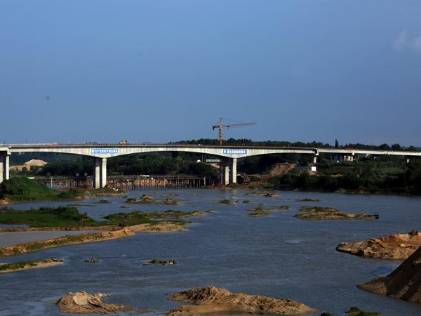 公路施工重点资料下载-重点干线公路特大桥主桥水中墩围堰施工方案 