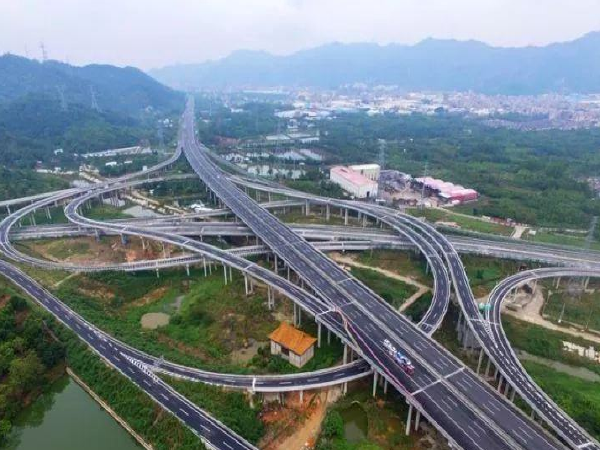 高速搭接工程技术交底资料下载-高速公路大桥盖梁工程技术交底书(2级)