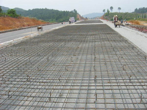 水泥混凝土路面cad图纸资料下载-道路工程施工之水泥混凝土路面施工(70页)