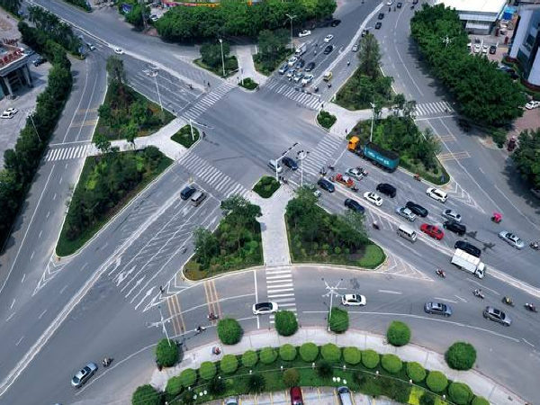 道路改造交通管理措施资料下载-交通管理设施(标志标线)设计PPT
