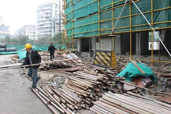 斜柱施工图纸资料下载-终于找全了，施工图纸上那一堆难记的符号，赶紧收藏！