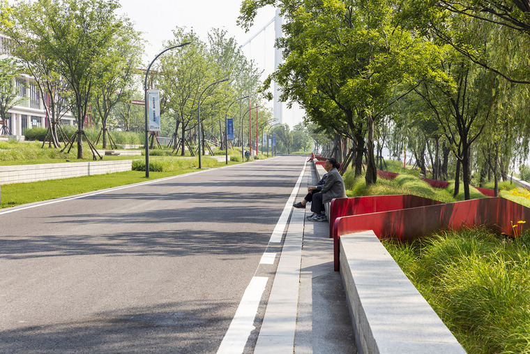 南京江岛新天地滨江商业生态公园-023-riverside-commercial-eco-park-china-by-collective-landscape-design