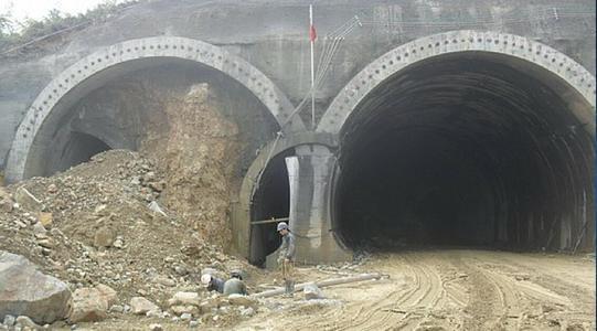 高速公路隧道机电检测招标资料下载-高速公路隧道质量检测报告