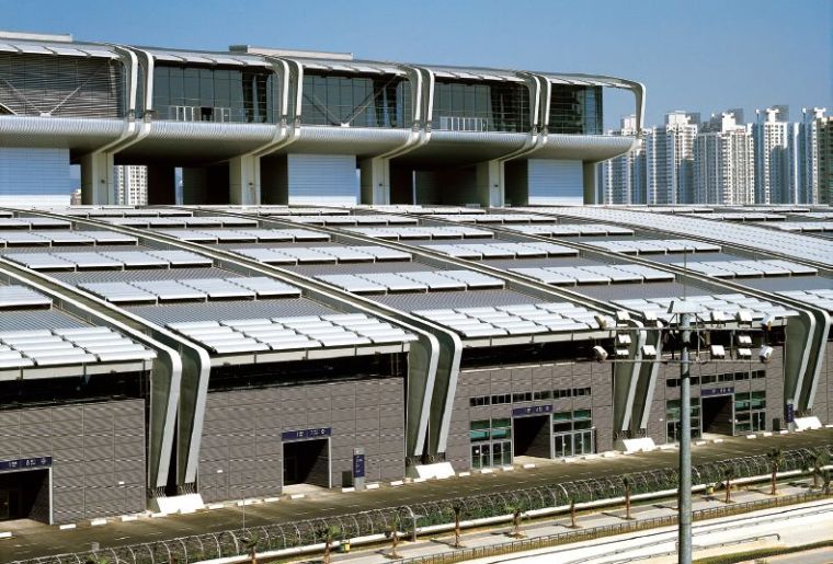 深圳会展中心的大跨度屋顶