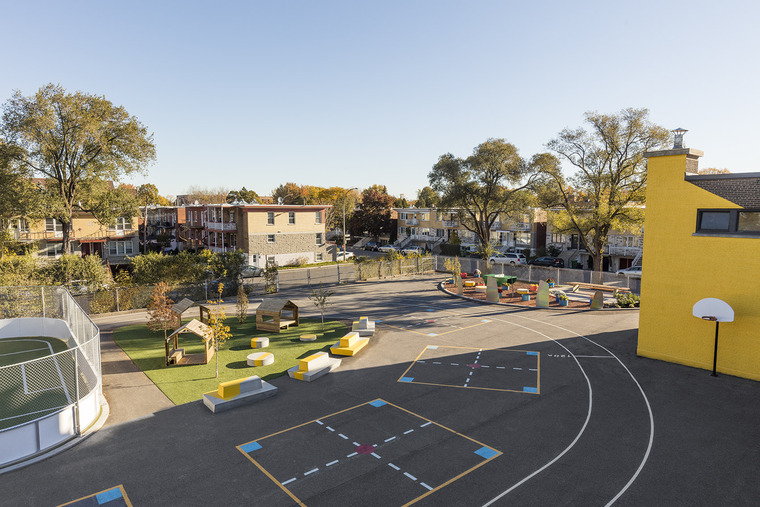 05-ecole-sainte-anne-a-new-redesigned-schoolyard-by-taktik
