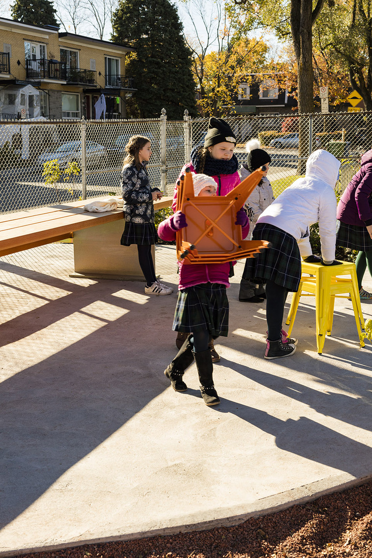 14-ecole-sainte-anne-a-new-redesigned-schoolyard-by-taktik