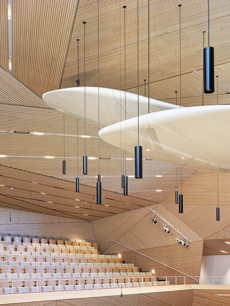 瑞士阿尔卑斯山的全新的音乐厅-studio-seilern-architects-andermatt-concert-hall-switzerland-designboom-08