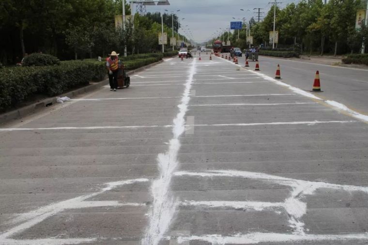 路基打混凝土资料下载-[技术]旧水泥混凝土路面维修改造技术