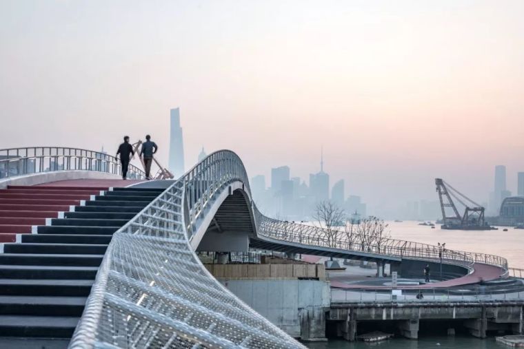 桁架桥管线桥资料下载-上海洋泾港步行桥