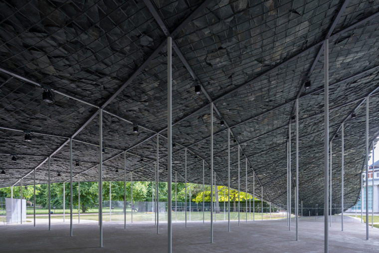 2019蛇形画廊-serpentine-pavilion-junya-ishigami-architecture-london-_dezeen_2364_col_4