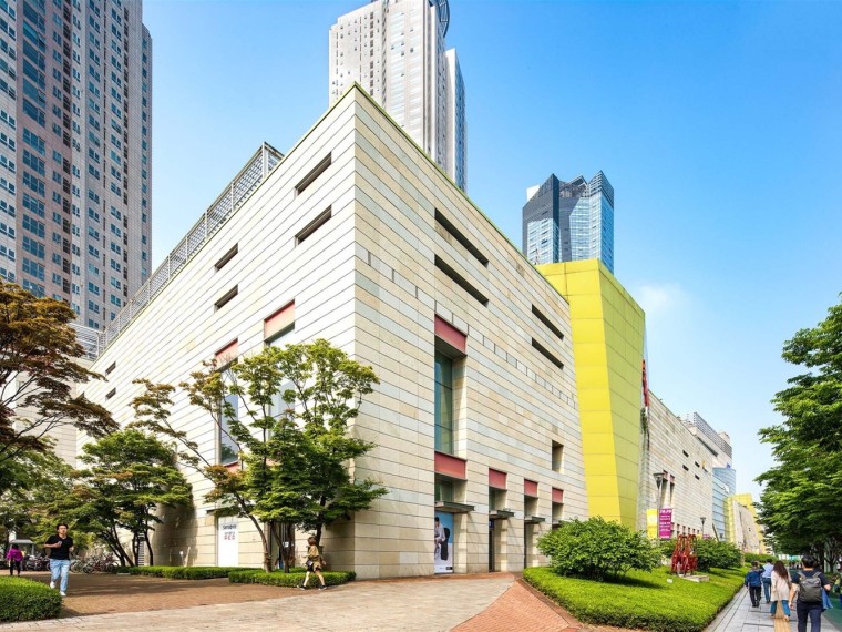 现代风格商业mall资料下载-韩国星城MALL+THE CLASSIC 500养老公寓