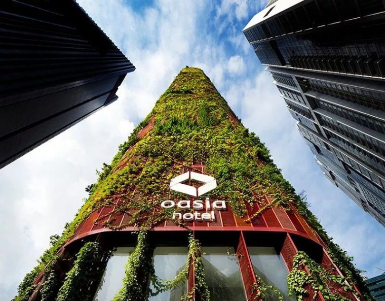 建筑一体绿化资料下载-绿化率高达1100%的Oasia酒店 | WOHA作品