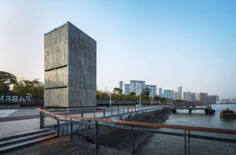 96岁中国鬼才捐钱为湖南老家造美术馆，建筑师张永和设计了一座桥_39