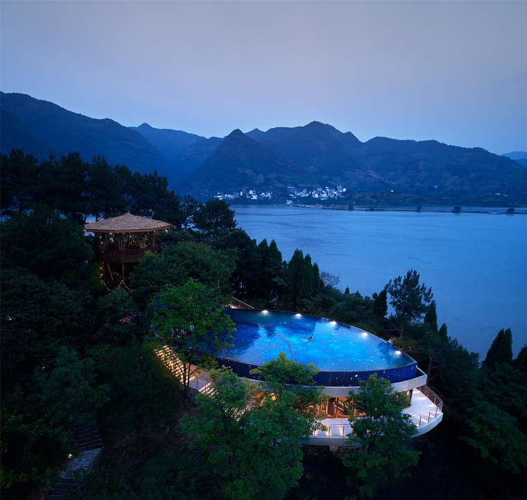 杭州富春江畔的空中泳池景观-003-star-boat-overhead-swimming-pool-on-the-bank-of-fuchun-river-in-hangzhou-china-by-the-design-institute-of-landscape-architecture-china-academy-of-art-co-ltd