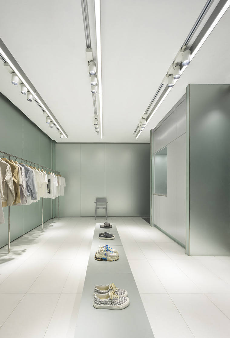 杭州MIXX品牌展示空间-004-clean-boutique-showroom-for-mixx-in-hangzhou-china-by-say-architects