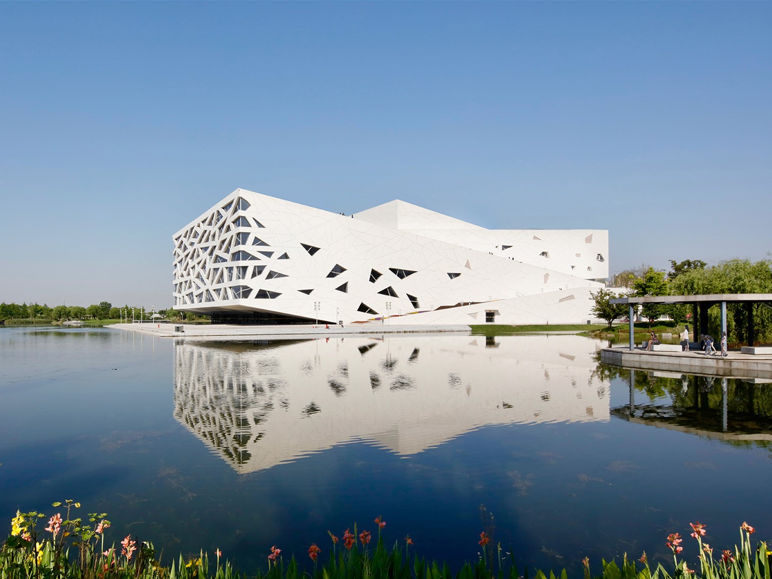 杭州余杭大剧院-Henning Larsen Architects-文化建筑案例-筑龙建筑设计论坛