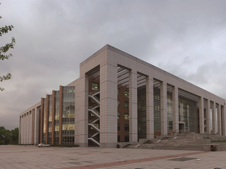 图书馆建筑手绘资料下载-长春中医药大学图书馆