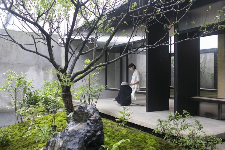 上海例园茶室-005-Tea-House-in-Li-Garden-Shanghai-by-Atelier-Deshaus-960x640